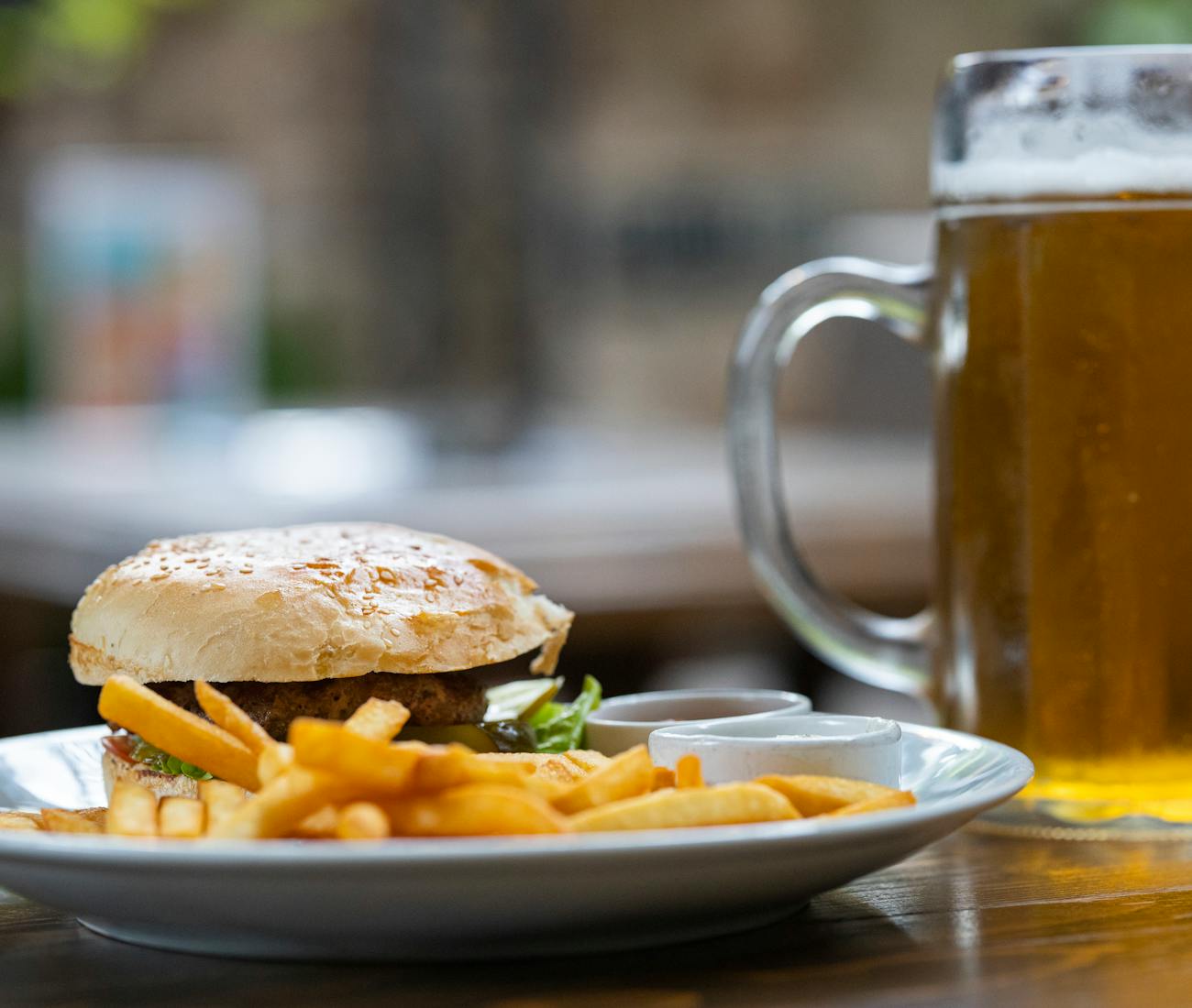 Špajzka Vrakuňa — jedlo a craft pivo