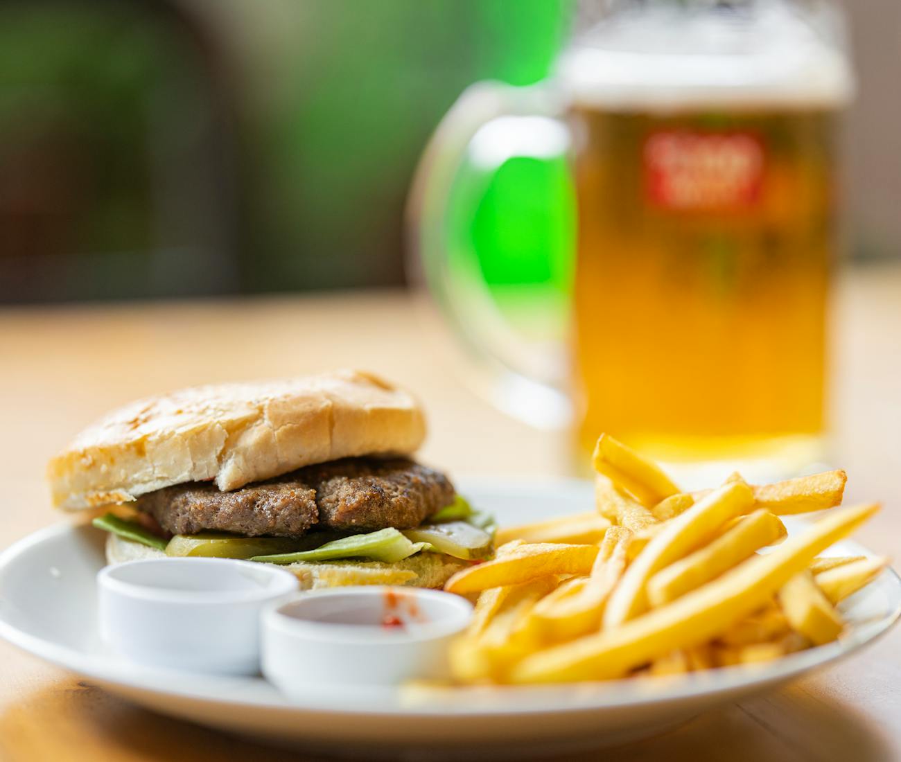 Špajzka Vrakuňa — jedlo a craft pivo
